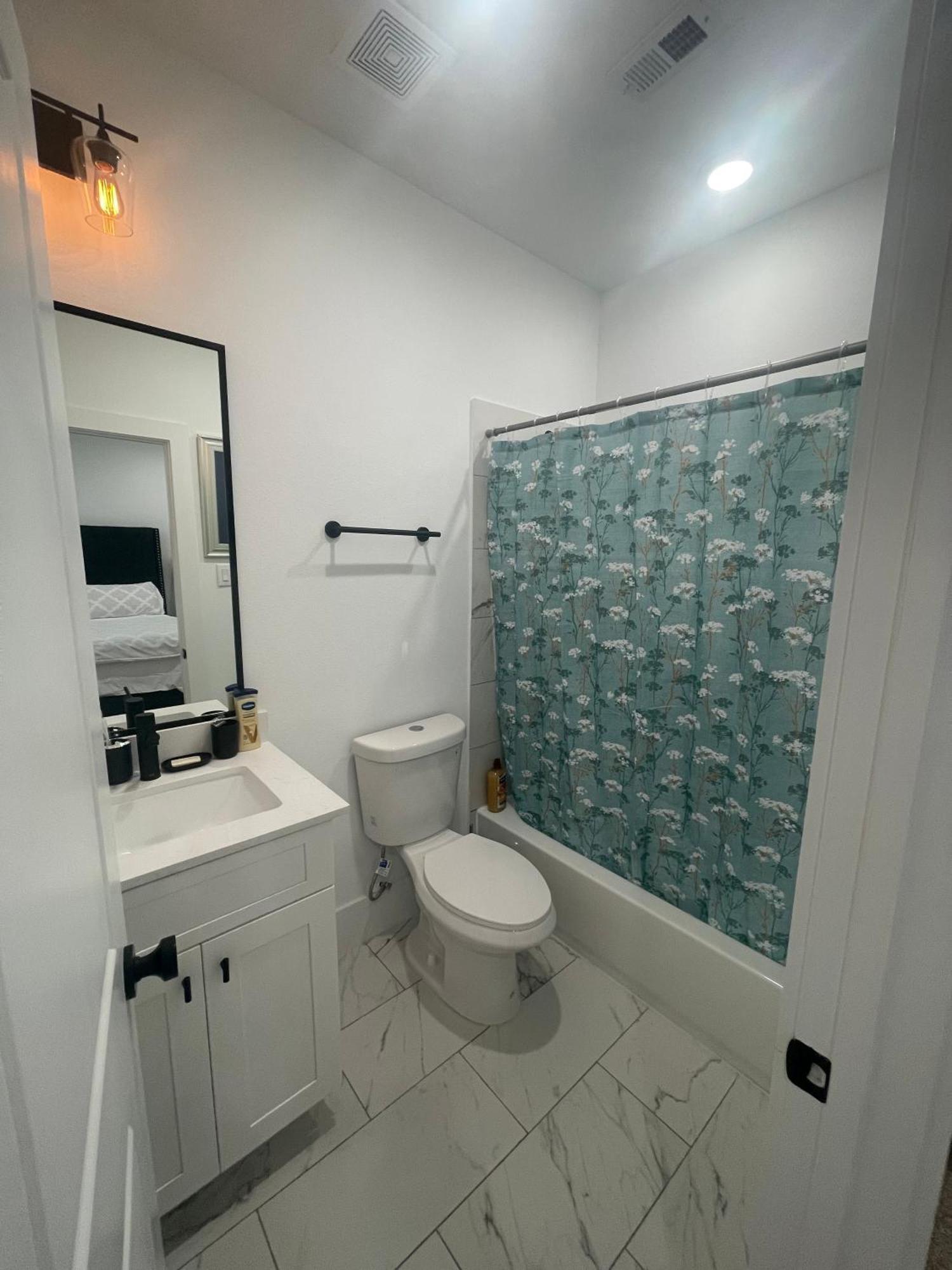 Comfortable 3 Bedroom - Heart Of Texas Medical Center Houston Buitenkant foto